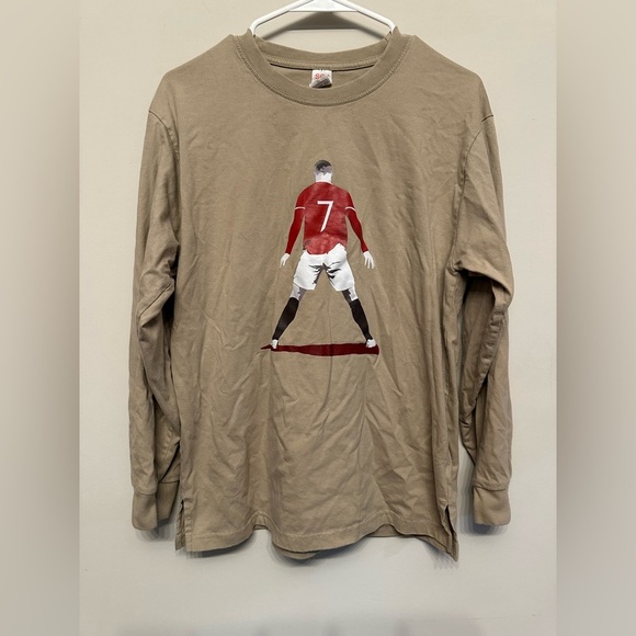Men's Tan “#7” Graphic Long Sleeve Shirt Medium - Picture 1 of 4